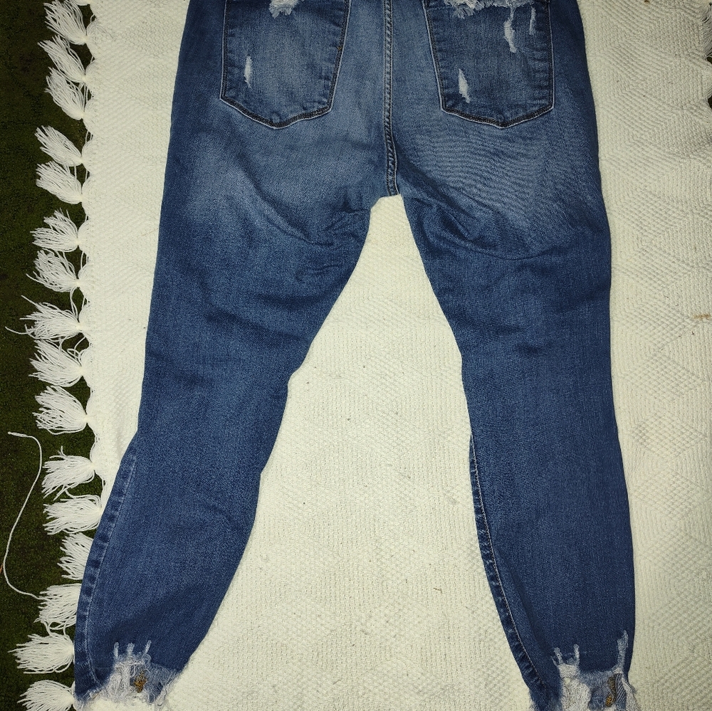 14W Judy Blues